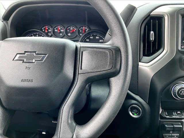 Used 2024 Chevrolet Silverado 1500 Custom Trail Boss w/ Dark Appearance Package AWD/4WD image 24