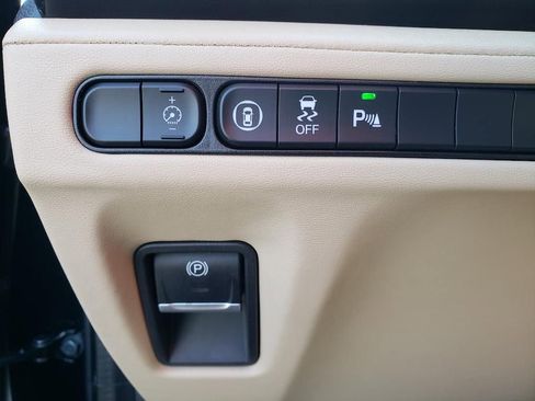 Certified 2024 Acura MDX SH-AWD w/ Technology Package image 24