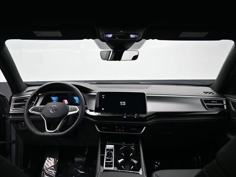 New 2026 Volkswagen Atlas Cross Sport SE image 10