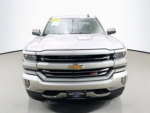 Used 2017 Chevrolet Silverado 1500 LTZ Z71 w/ LTZ Plus Package image 2