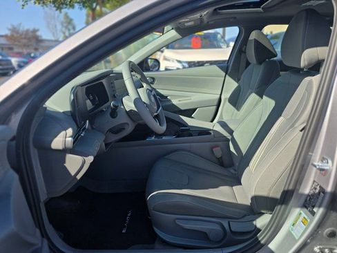 New 2026 Hyundai Elantra SEL Sport image 10