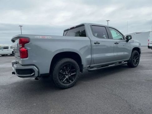 Used 2024 Chevrolet Silverado 1500 Custom w/ Turbomax Blackout Package AWD/4WD image 8