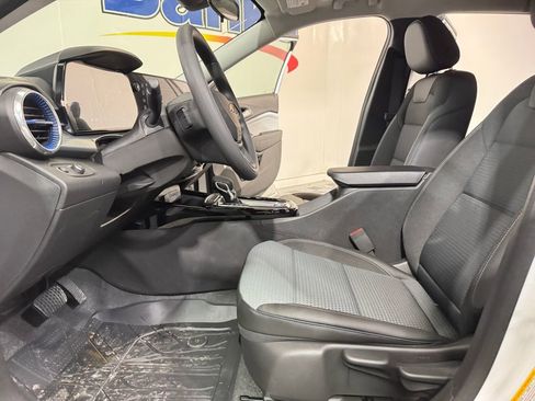 New 2026 Chevrolet Trax LT FWD image 8