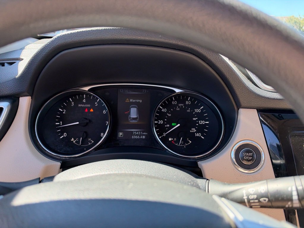 Used 2016 Nissan Rogue SV FWD image 12