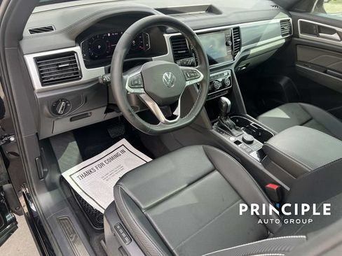 Certified 2023 Volkswagen Atlas Cross Sport SEL AWD/4WD image 16