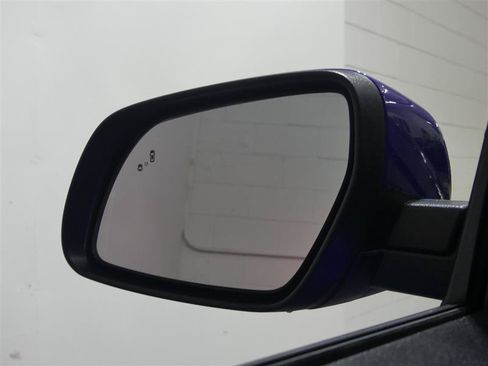 Used 2022 Hyundai Venue SEL FWD image 14
