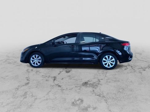 Used 2025 Toyota Corolla LE image 7