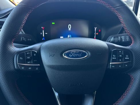 New 2025 Ford Escape ST-Line w/ Equipment Group 301A image 23