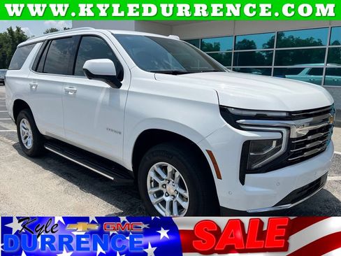 Used 2025 Chevrolet Tahoe LT RWD image 1