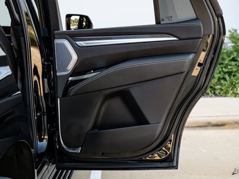 Used 2025 Cadillac Escalade V image 89