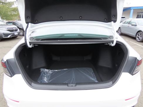 New 2026 Honda Accord SE image 10