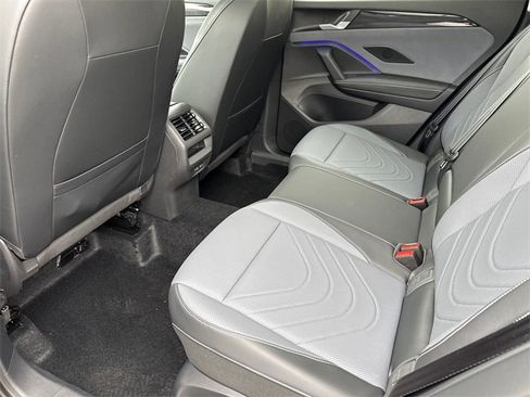 New 2026 Volkswagen Tiguan SE image 27