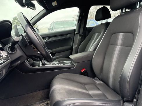 Used 2023 Honda Civic Sport image 9