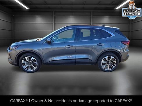 Used 2025 Ford Escape Platinum w/ Premium Technology Package image 3