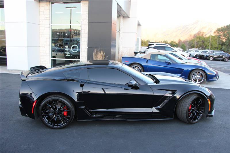 Used 2018 Chevrolet Corvette Z06 RWD image 10