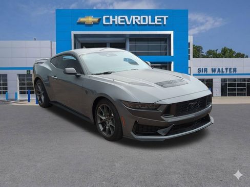 Used 2025 Ford Mustang Dark Horse image 8