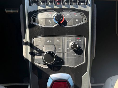 Used 2015 Lamborghini Huracan LP 610-4 image 34