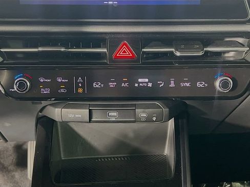 Used 2025 Kia Niro Wind w/ Wind Preserve Package FWD image 23