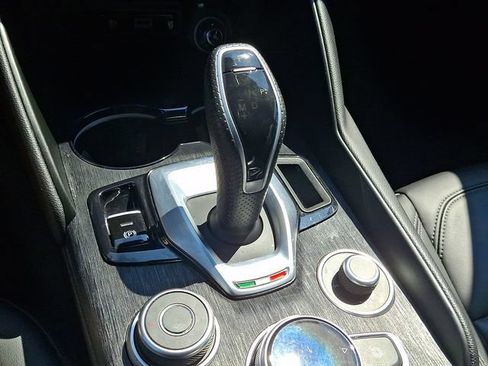 Used 2022 Alfa Romeo Giulia Sprint AWD/4WD image 14