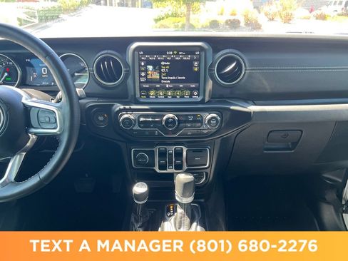 Used 2023 Jeep Wrangler Unlimited Sahara w/ Cold Weather Group AWD/4WD image 17