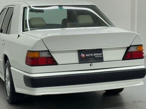 Used 1990 Mercedes-Benz 300 E 3.0 image 13