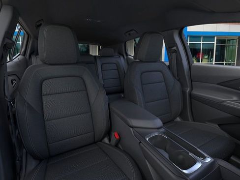 New 2026 Chevrolet Equinox EV LT image 17