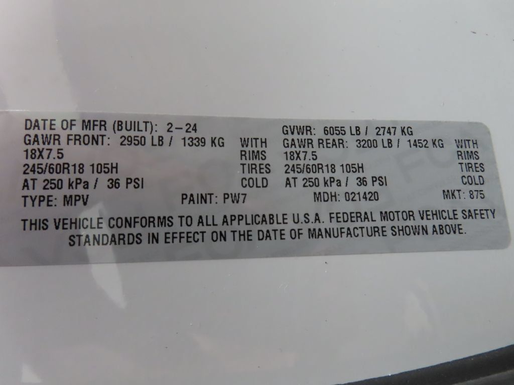 Used 2024 Chrysler Pacifica Limited FWD image 65