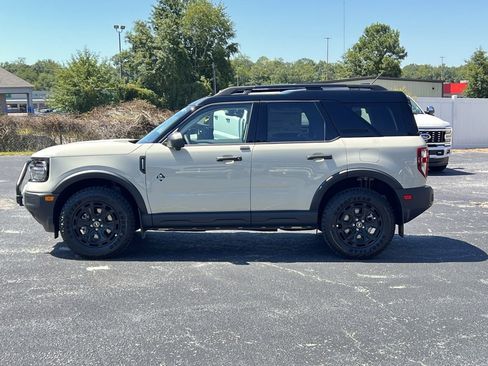 New 2025 Ford Bronco Sport Outer Banks w/ Sasquatch Outer Banks Package image 2