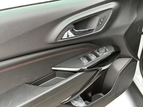 New 2026 Chevrolet Trax RS w/ Sunroof Package image 12