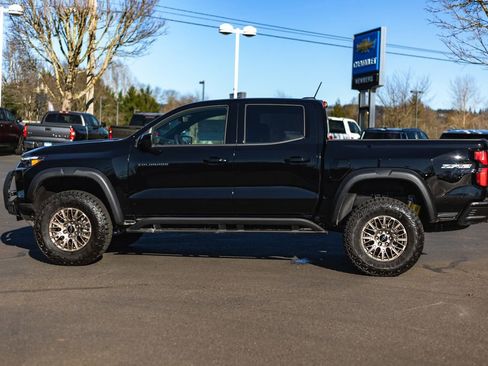 New 2026 Chevrolet Colorado ZR2 w/ Off-Road Front Bumper Package AWD/4WD image 15