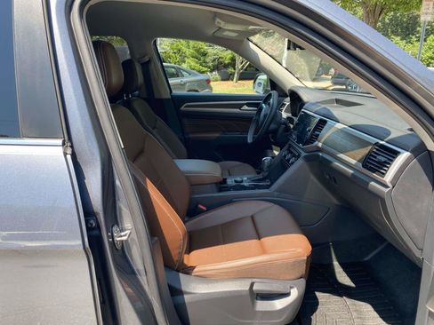 Used 2023 Volkswagen Atlas SE AWD/4WD image 31