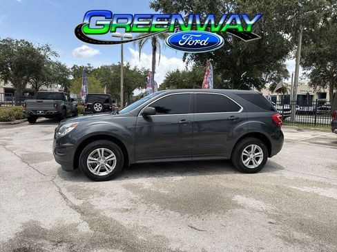 Used 2017 Chevrolet Equinox LS FWD image 1