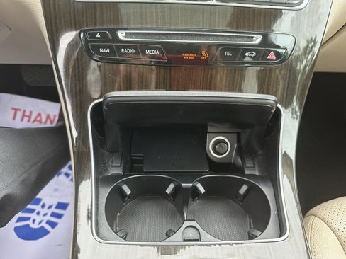 Used 2019 Mercedes-Benz GLC 300 4MATIC image 30