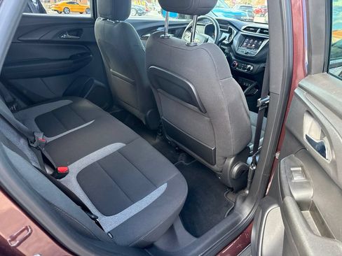 Used 2022 Chevrolet TrailBlazer LT w/ LPO, Blackout Package AWD/4WD image 29