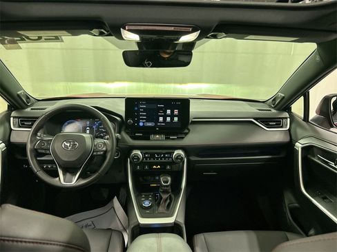 Used 2024 Toyota RAV4 XSE image 18