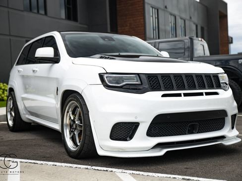Used 2018 Jeep Grand Cherokee Trackhawk w/ Trailer Tow Group IV AWD/4WD image 18