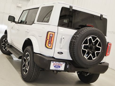 New 2025 Ford Bronco Outer Banks image 29