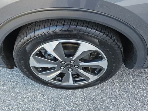 Used 2023 Ford Escape Platinum image 19