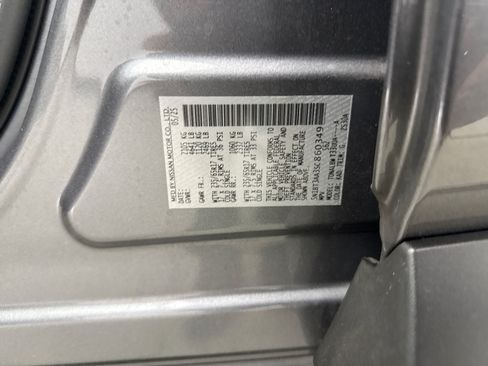 Used 2025 Nissan Rogue S FWD image 11