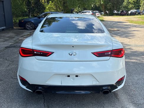 Used 2017 INFINITI Q60 Red Sport 400 RWD image 13