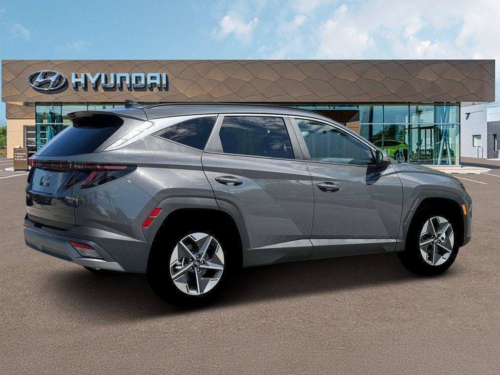New 2026 Hyundai Tucson SEL FWD image 8