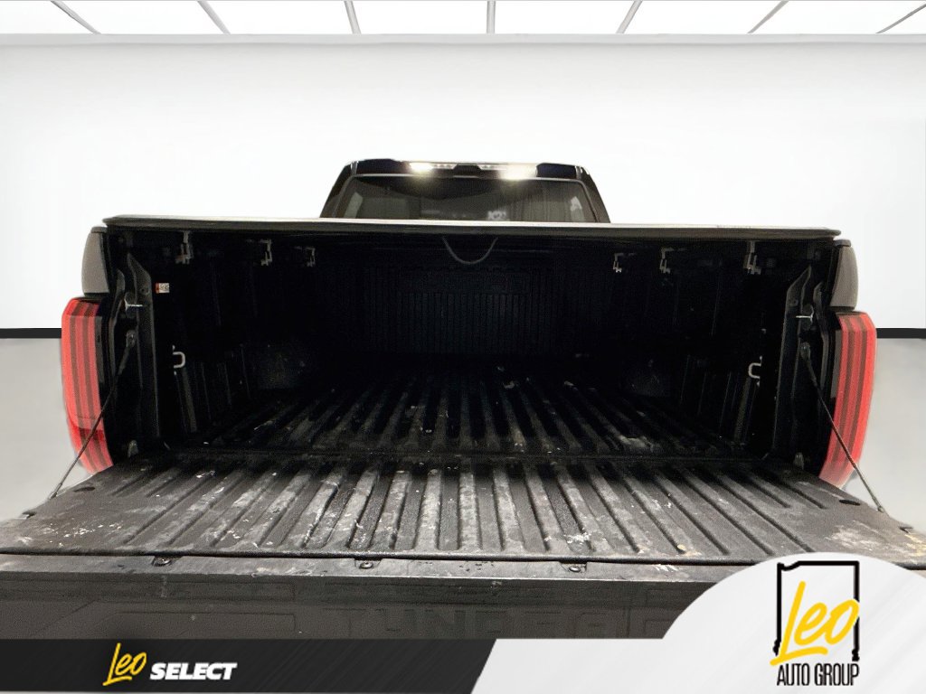 Used 2025 Toyota Tundra Limited AWD/4WD image 30