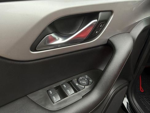 Used 2021 Chevrolet Blazer LT FWD image 18