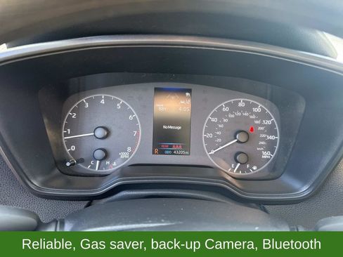 Used 2025 Toyota Corolla LE FWD image 31