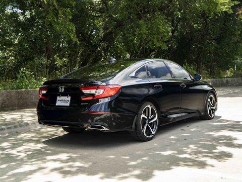 Used 2020 Honda Accord Sport image 9