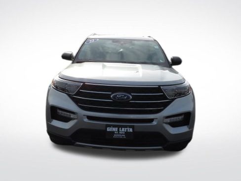 Certified 2022 Ford Explorer XLT w/ Equipment Group 202A AWD/4WD image 11
