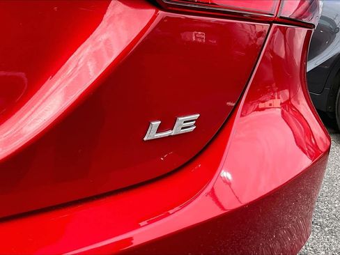 Used 2023 Toyota Camry LE FWD image 10