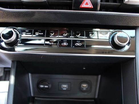 Used 2021 Hyundai Sonata SE FWD image 21