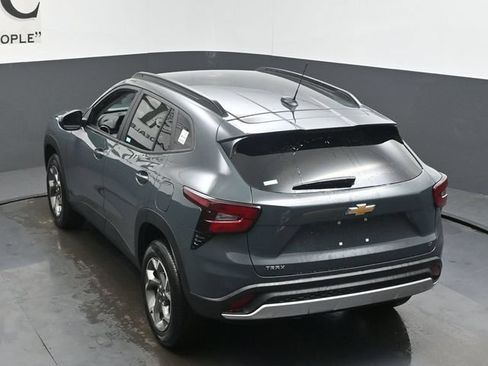 New 2026 Chevrolet Trax LT FWD image 19