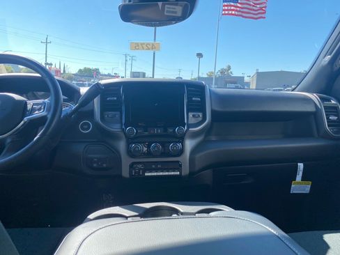 New 2025 RAM 5500 Tradesman AWD/4WD image 17